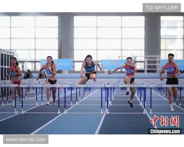 重庆飞盘队在世界滑板锦标赛中的精彩节奏表现引发热议与关注